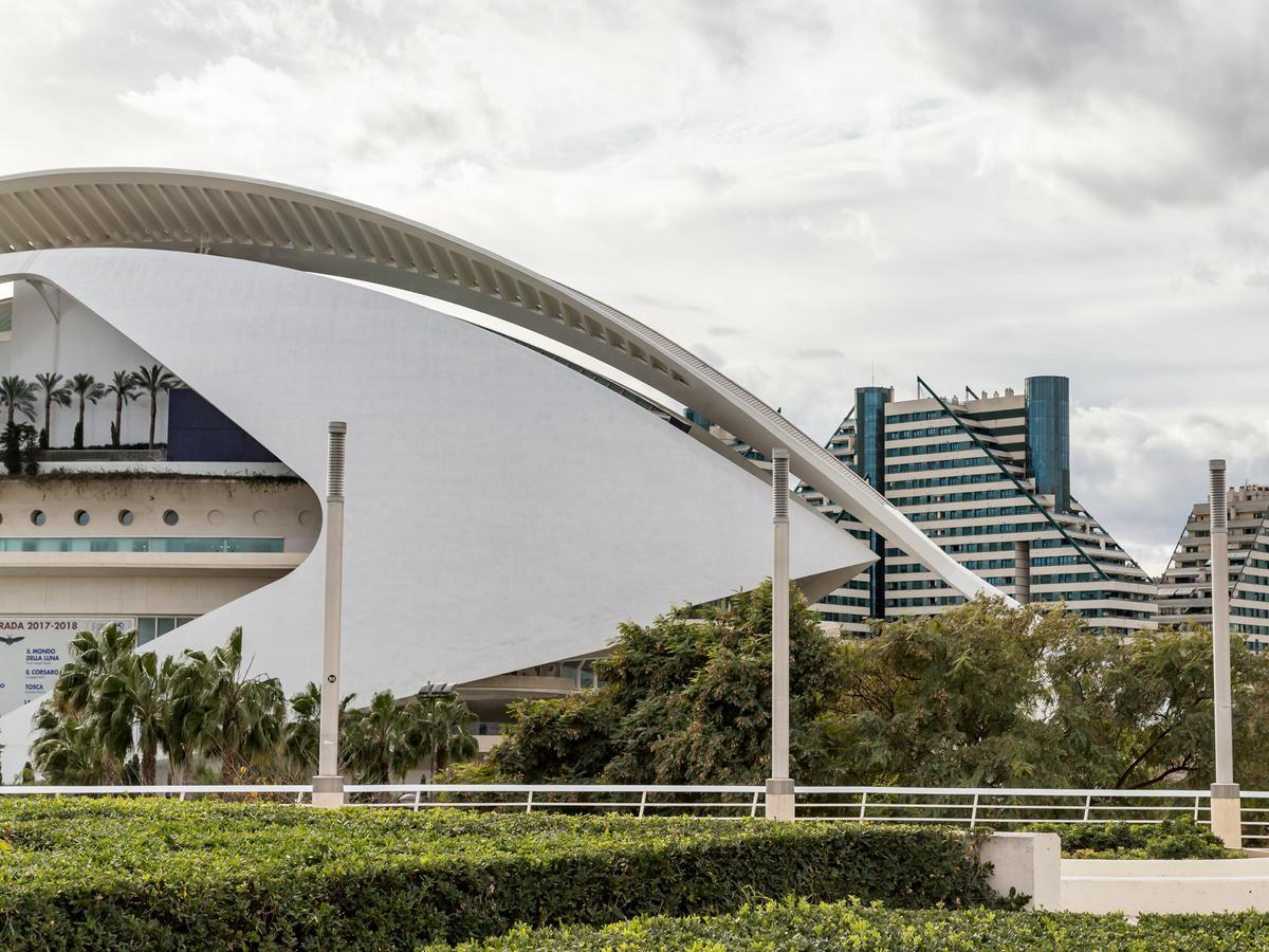 Travel Habitat - Ciudad De Las Ciencias Valencia Eksteriør bilde